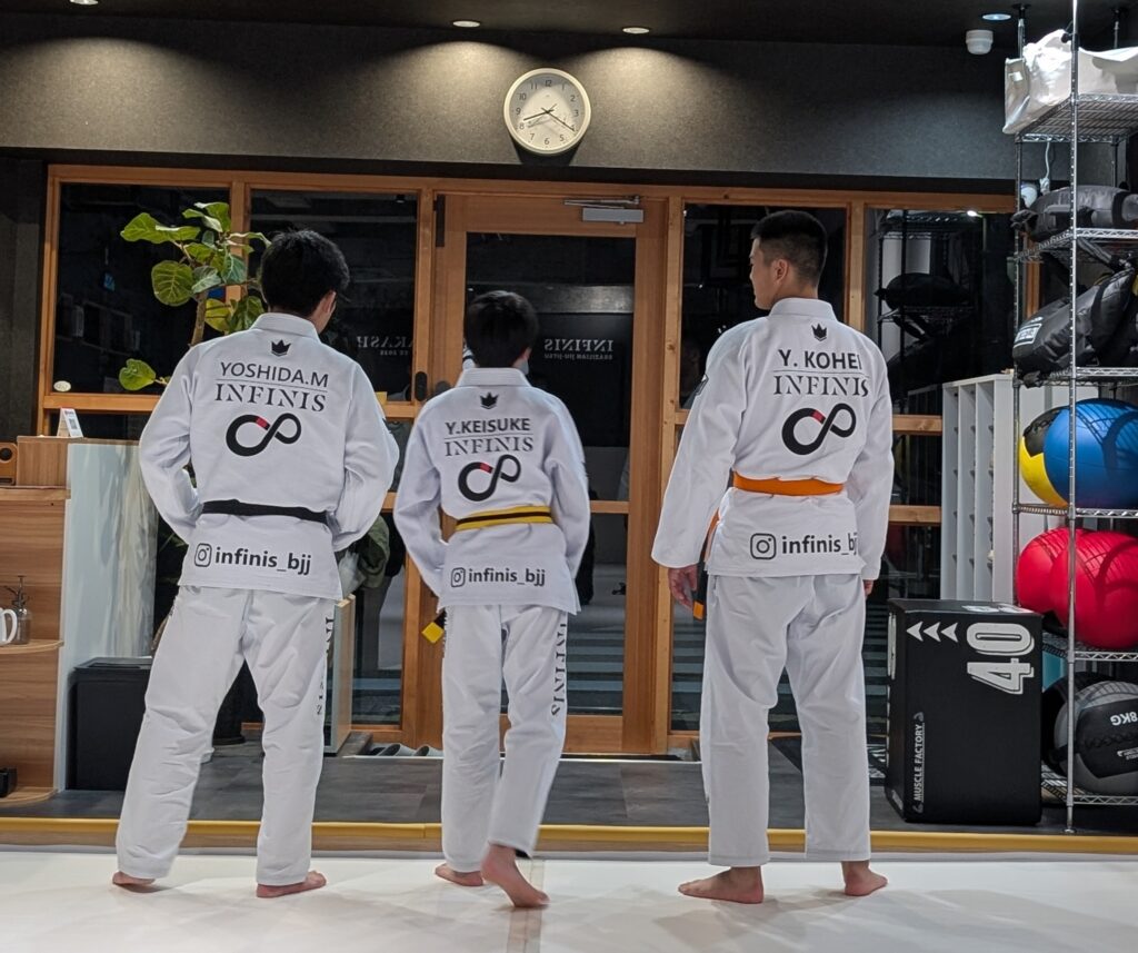 インフィニス公式コンペティションデザイン